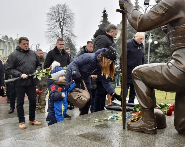 У Черкасах вшанували память захисників Донецького аеропорту (ФОТО, ВІДЕО)