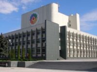 Міська рада Черкас знову проситиме “Азот” перейменувати “Дружбу народів”