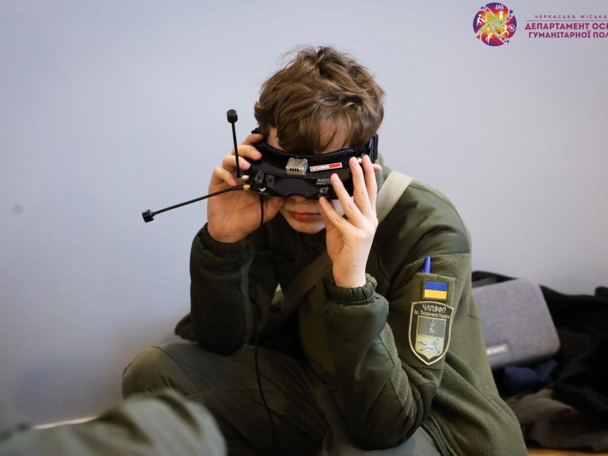 Фестиваль з робототехніки зібрав у Черкасах 33 команди з усієї області