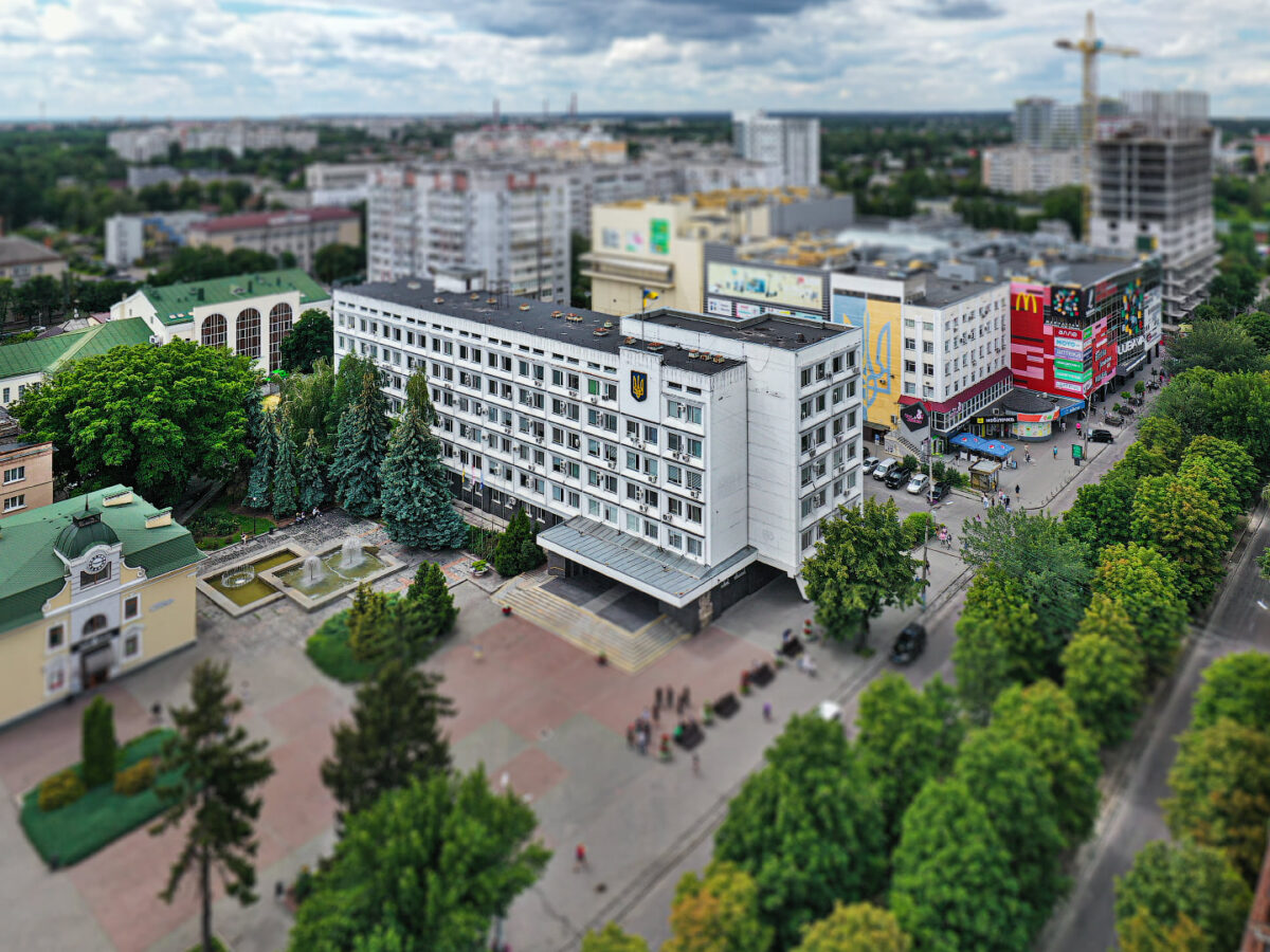 Заступниця мера Черкас опікуватиметься дорогами і благоустроєм