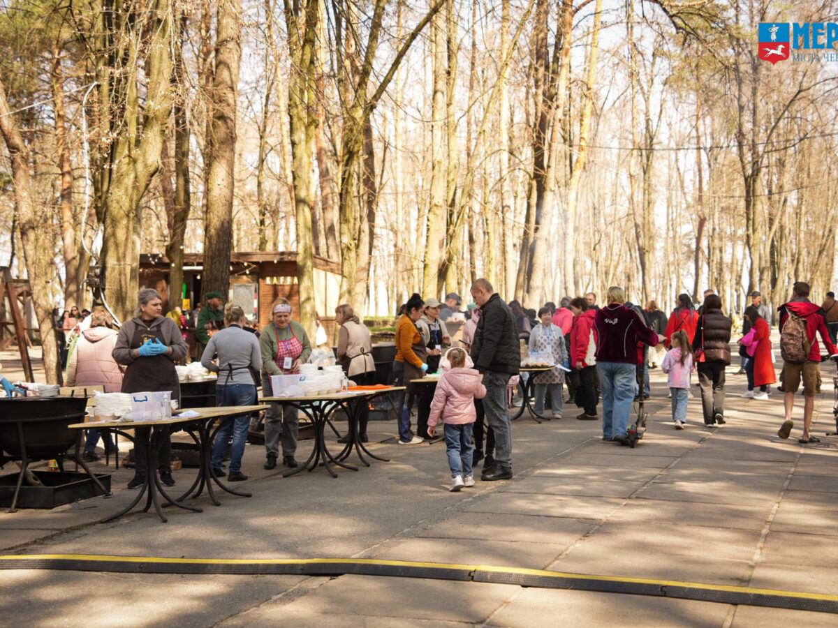 “Разом ми сила”: у Черкасах провели благодійний ярмарок, щоб допомогти дітям із важкими хворобами (ВІДЕО)