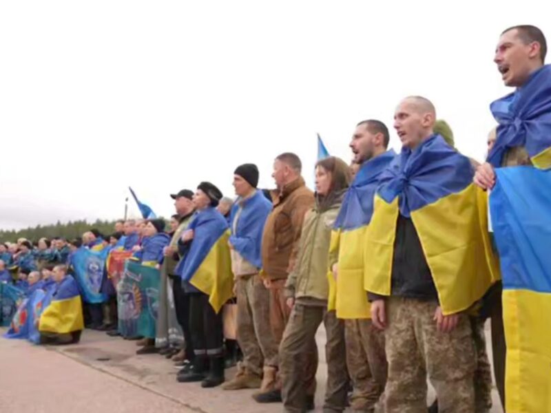 Великоднє диво: 182 українці повернулися з полону, серед них — восьмеро черкащан