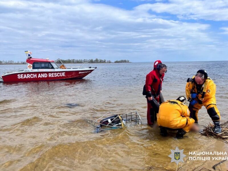 Трагедія на Дніпрі: у Черкасах загинув пілот мотопараплана