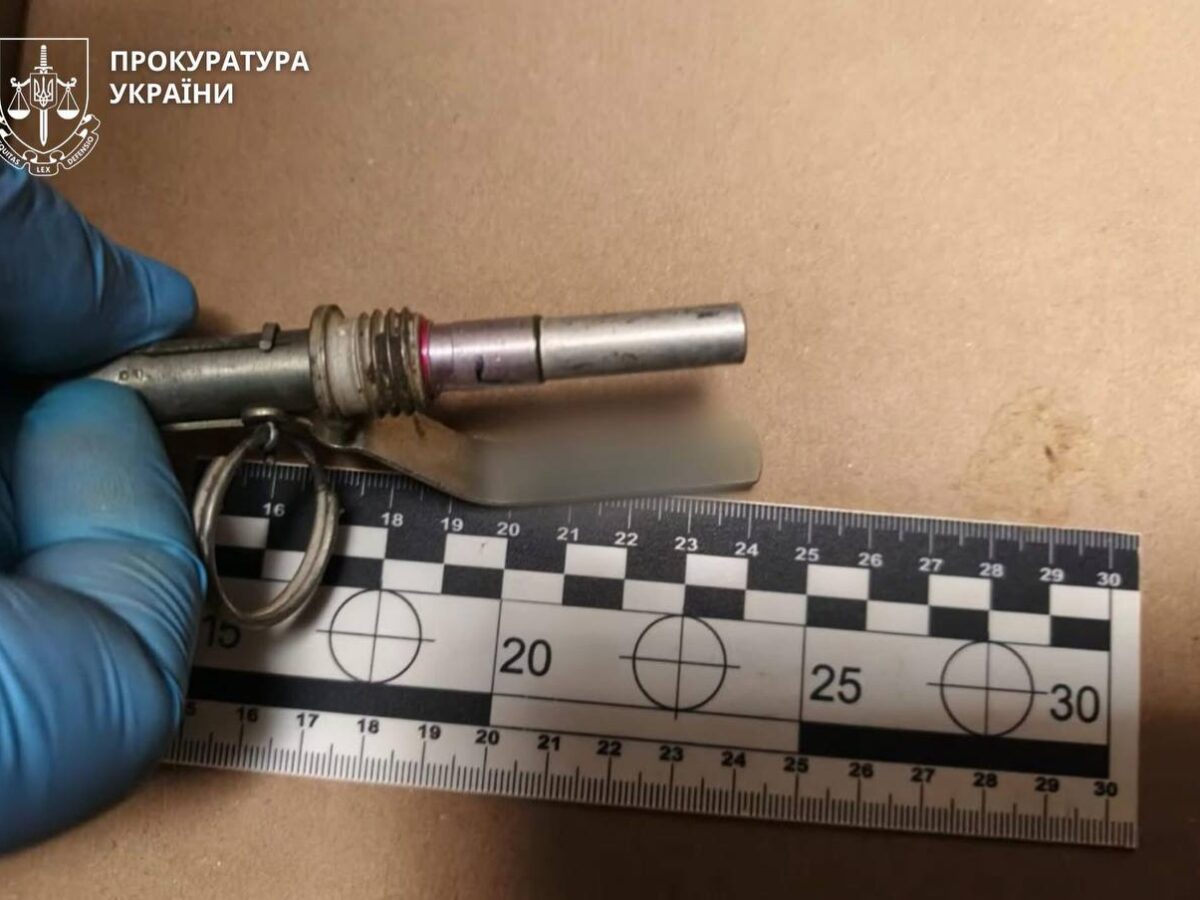 На Черкащині повідомили про підозру чоловіку за зберігання гранати та запалу