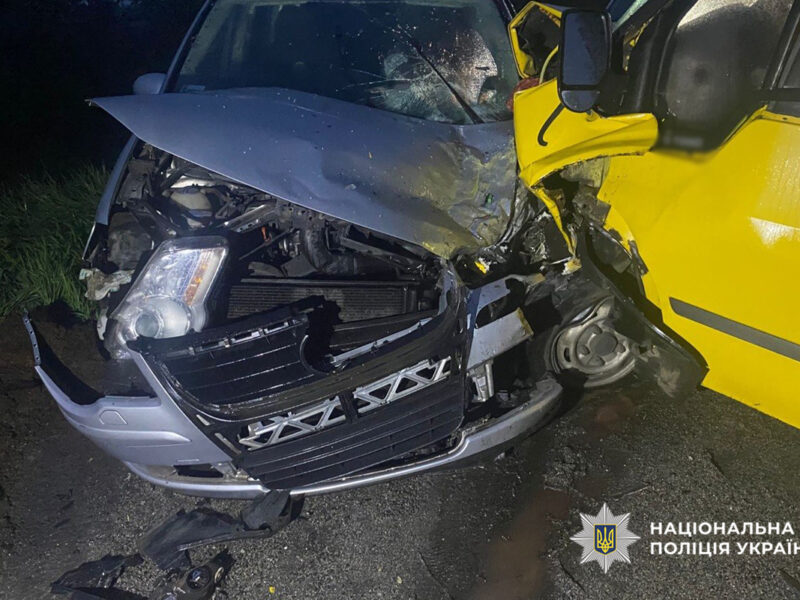 На Черкащині 66-річна водійка мікроавтобуса спровокувала ДТП із потерпілими
