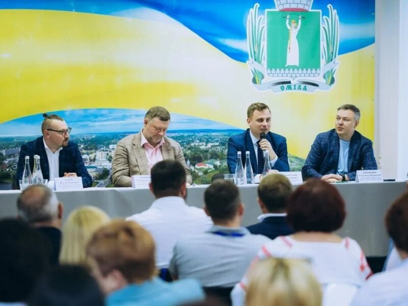 Представники МОЗ на Черкащині говорили про зарплати медиків