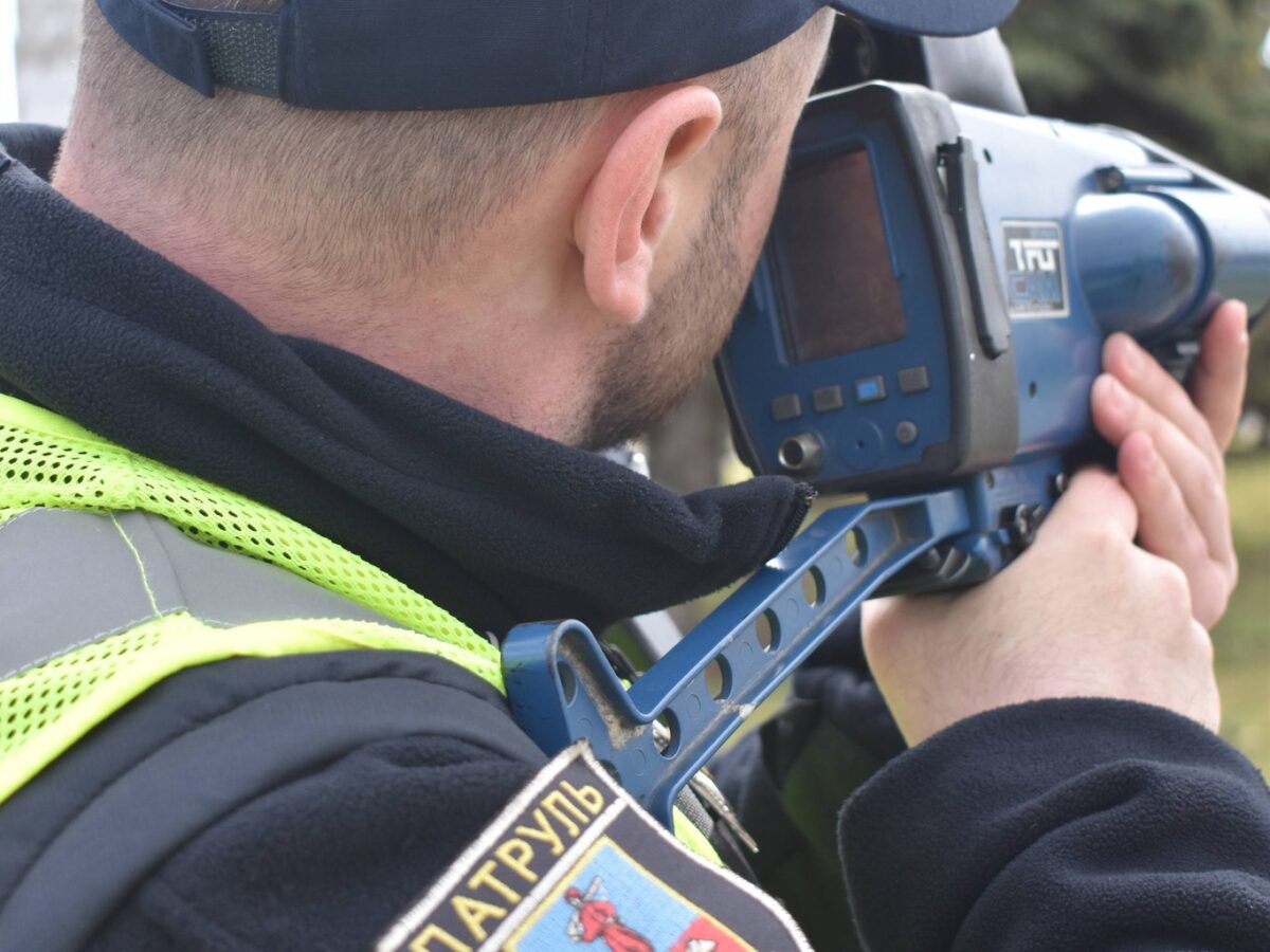 Під прицілом TruCam: патрульні Черкащини нагадали водіям про ліміти швидкості