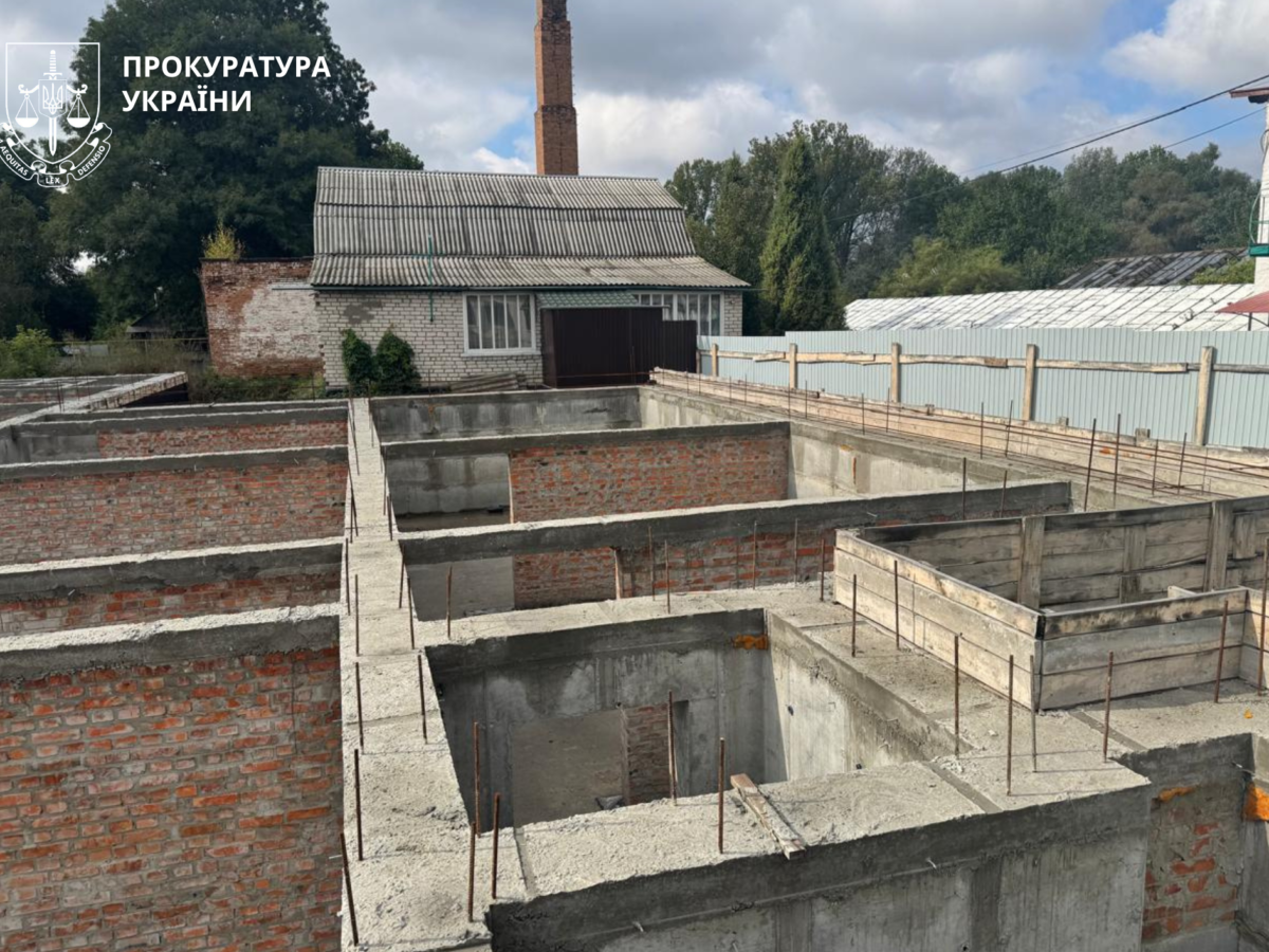 Прокуратура на Черкащині хоче стягнути із забудовників кошти, які мали піти на будівництво шкільних укриттів
