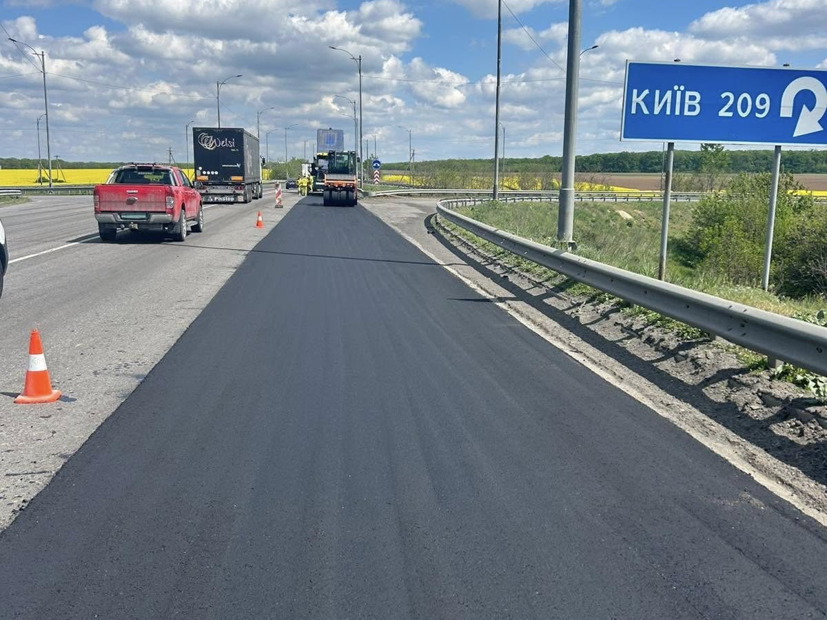На Черкащині за тиждень оновили понад 40 тис. м² доріг