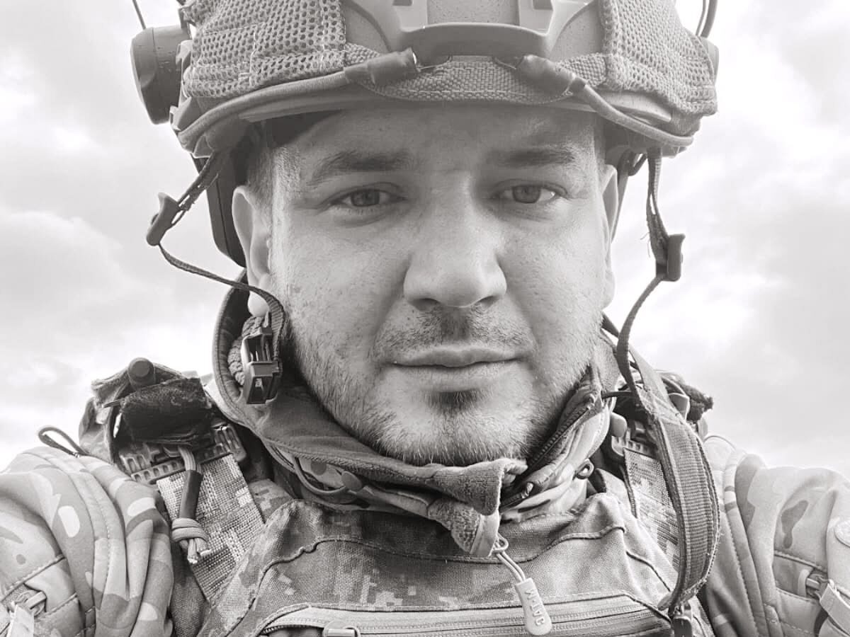 У Черкасах попрощалися із загиблим захисником: працював у торгівлі