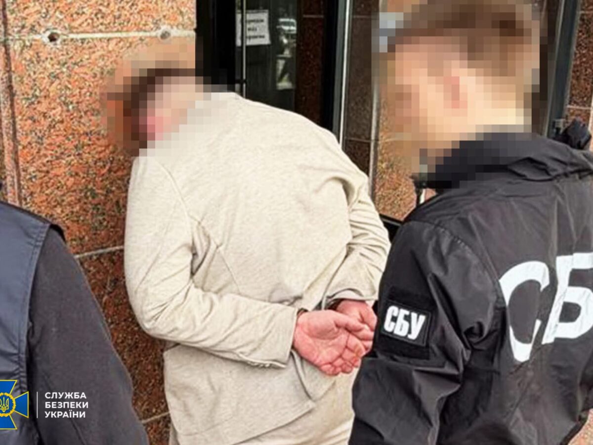 У Києві затримали організатора «ухилянтської схеми», який отримував гроші від жителя Черкас