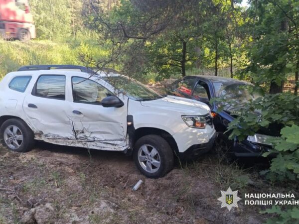 На трасі Золотоноша–Умань зіткнулися дві автівки: пасажира госпіталізували