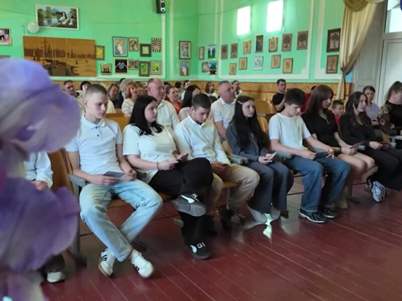 Черкаські енергетики відвідали підшефну школу «Джерело»