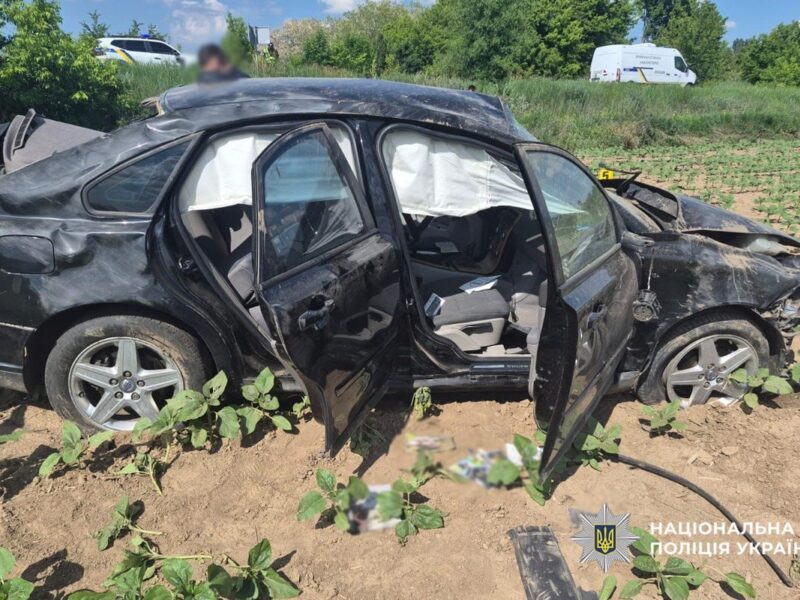 На Черкащині перекинувся легковик: загинув 50-річний пасажир