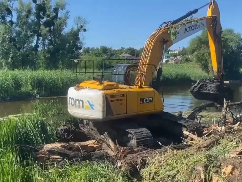 На Черкащині показали, як чистять річку Тясмин (ВІДЕО)