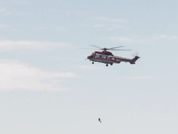 На воді та у повітрі: у Черкасах пройшли масштабні тренування ДСНС (ВІДЕО)