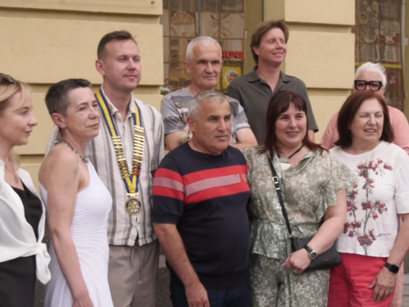 Разом роблять добрі справи: черкаські ротарійці відкрили пам’ятний знак у центрі міста (ВІДЕО)