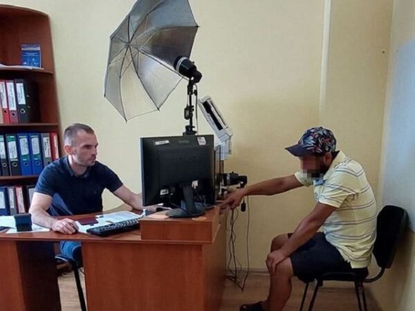 Скасували посвідку, але не виїхав: на Черкащині покарали іноземця