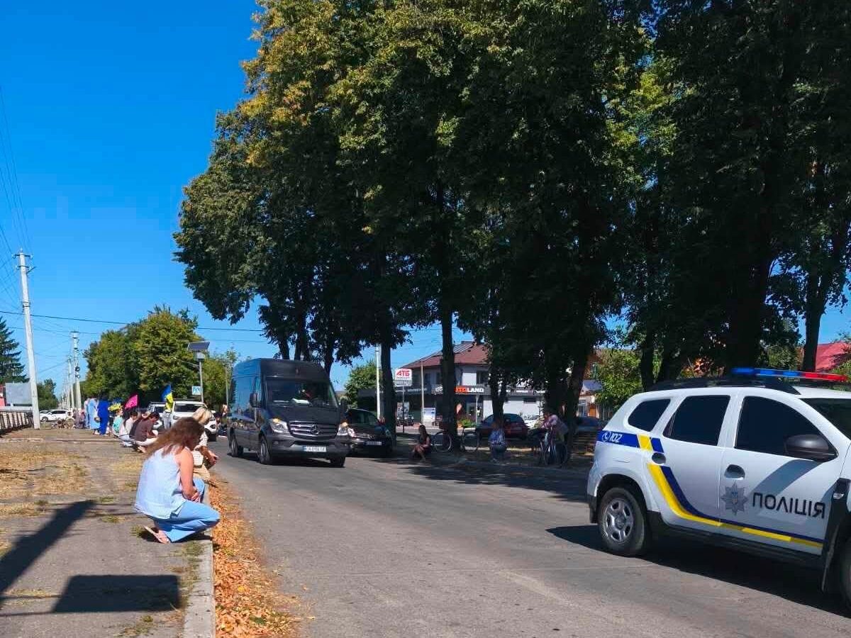 На Христинівщині провели в останню путь військового