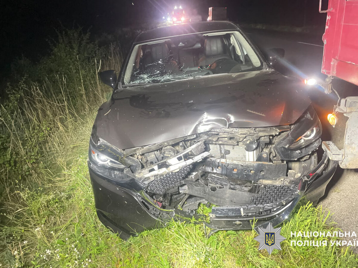 На Золотоніщині нетверезий водій виїхав на зустрічну та спричинив аварію