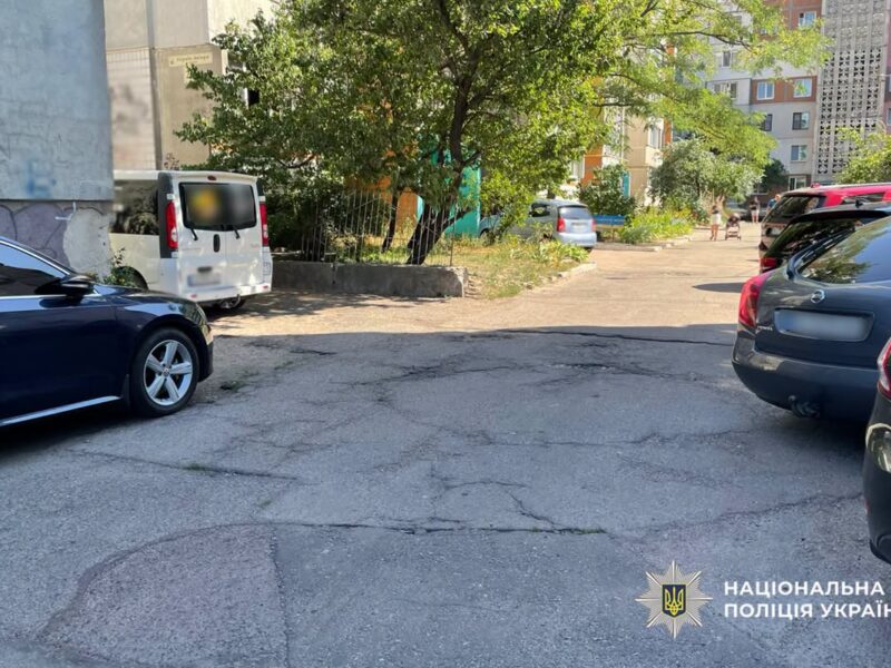 У Черкасах 81-річну жінку збив автомобіль