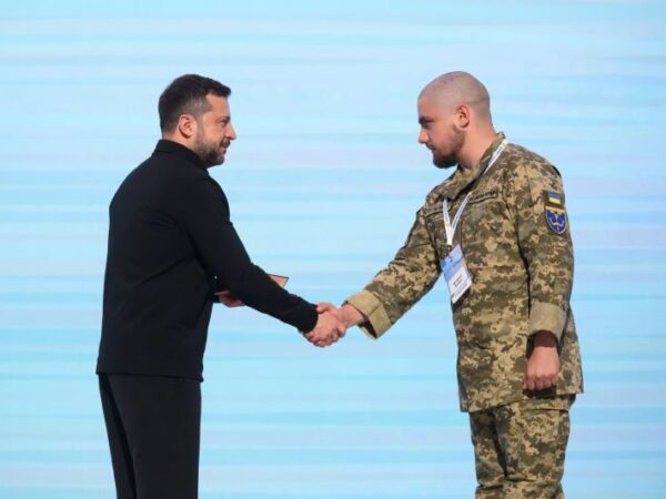 Президент відзначив державною нагородою захисника із Черкащини