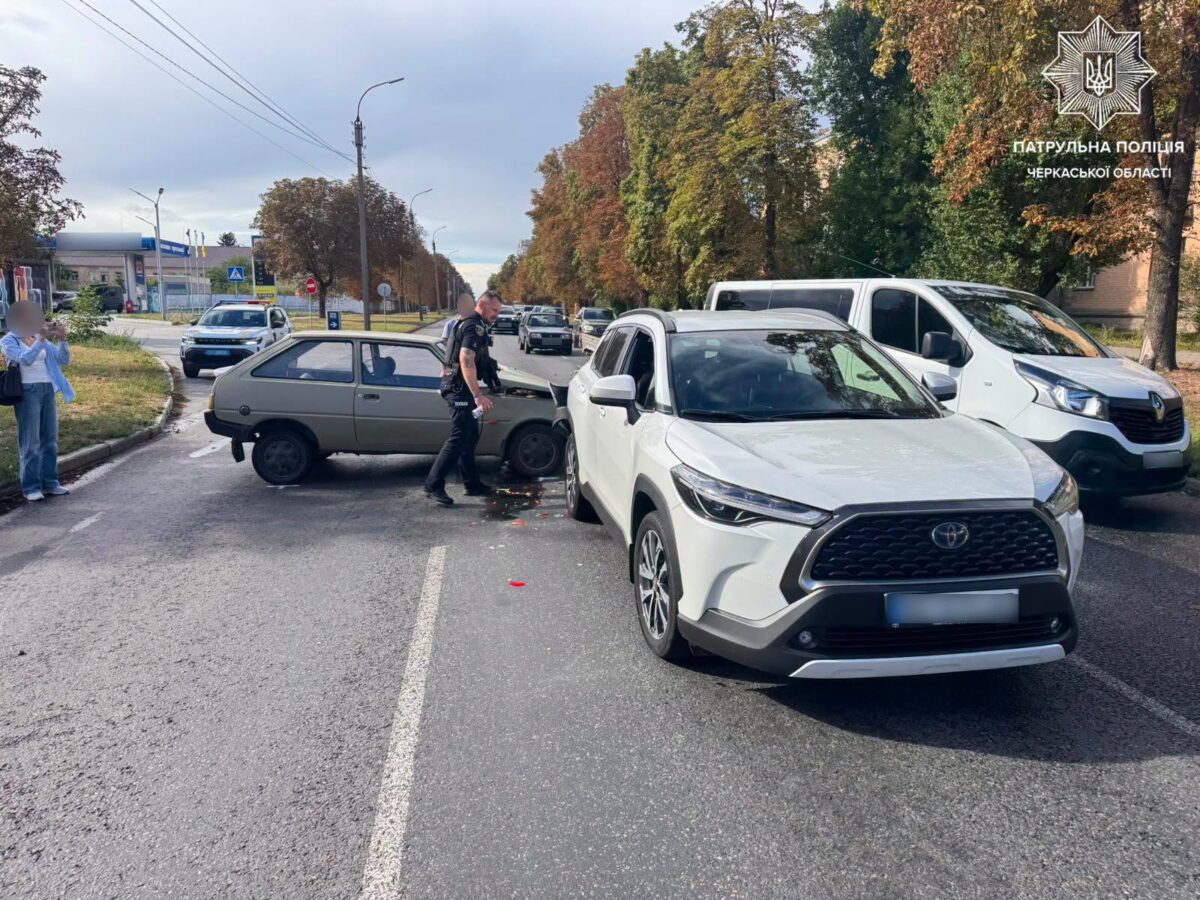 У центрі Черкас п’яний водій скоїв ДТП