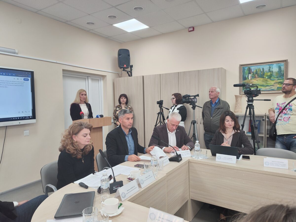 У ЧНУ відбувся міжнародний семінар, присвячений миробудуванню в умовах активної війни (ВІДЕО)