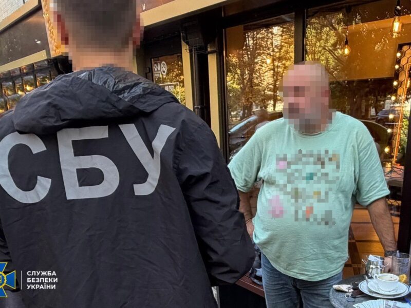 У Черкасах затримали посадовця, який вимагав «відкат» від перевізників