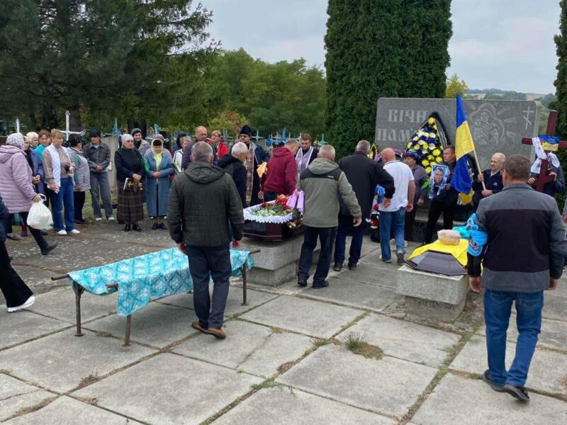 На Тальнівщині поховали захисника, який був родом із Херсонщини