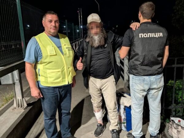 В Умані викрили іноземця, який користувався двома паспортами