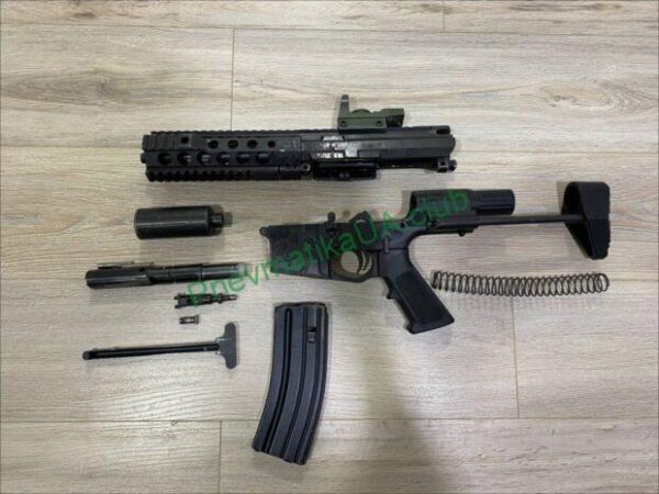 Черкаський бізнес-коледж хоче купити 8 макетів зброї за 600 тис грн