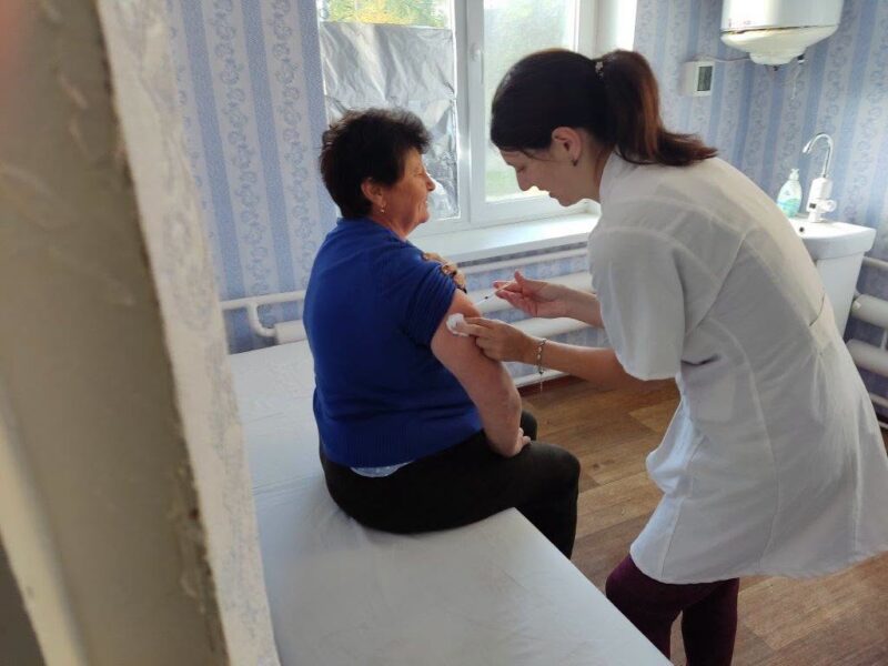 У віддалених селах Черкащини провели виїзні вакцинальні заходи